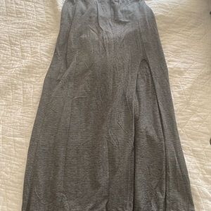 XS American Eagle maxi skirt w slit